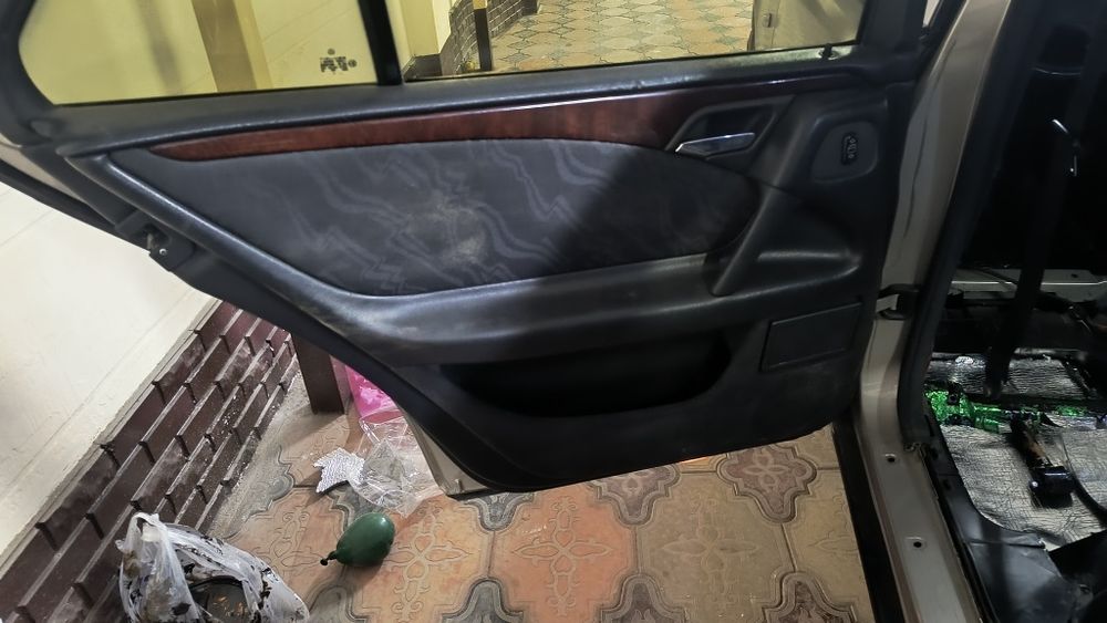 Мерседес 210 кузов лупарик