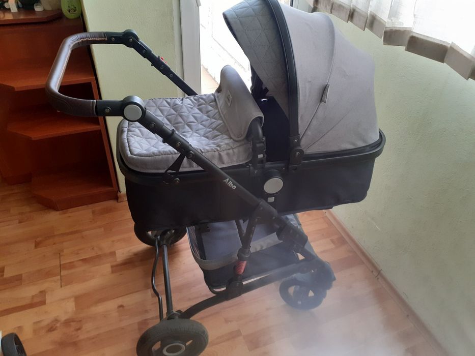 Бебешка количка Lorelli