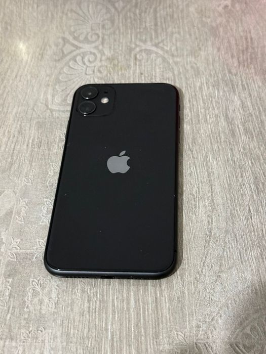 Айфон 11.