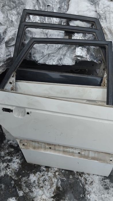 Дверь задняя пасат б3 продам