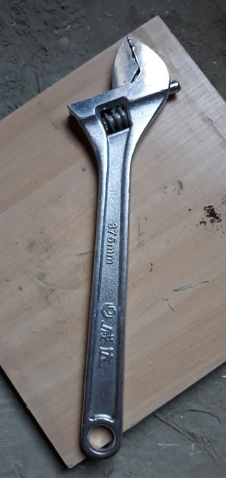 Разводной ключ сотилади