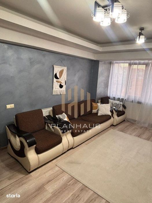 Apartament  4 camere - etaj 2 ,B-dul Traian ,la cheie
