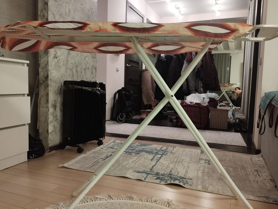 Продается гладильная доска.