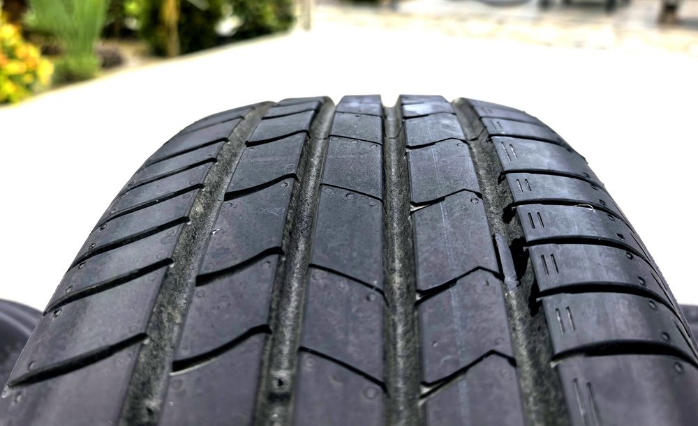4бр ЛЕТНИ Kumho 215/60 R17 2025г КАТО НОВИ – 400км