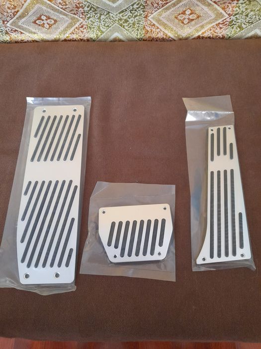 Бмв е34 е36 и рест е39 Накладки на педали акпп и мкпп