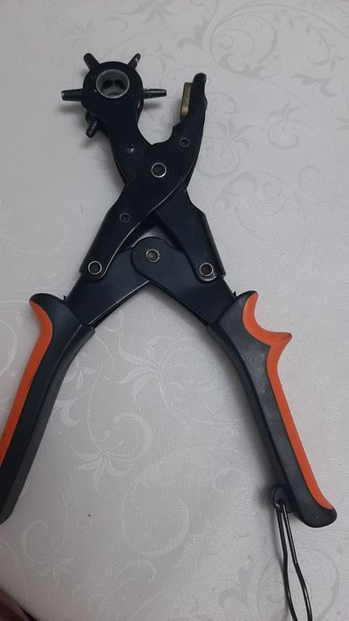 Дырокол для кожи и текстиля