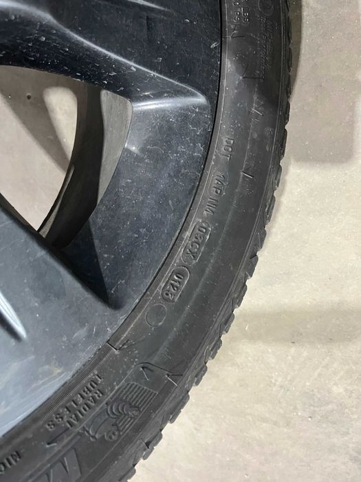 R19 235/50 - гуми - Michelin Cross Climate 2 (Всесезонни) - 4 бр.