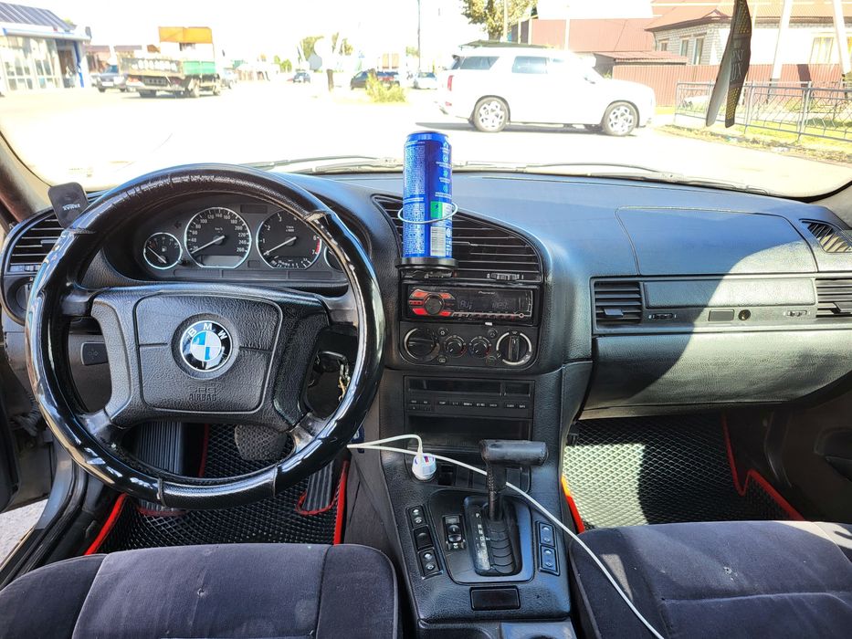 Продам bmw e36 в хорошем состояний