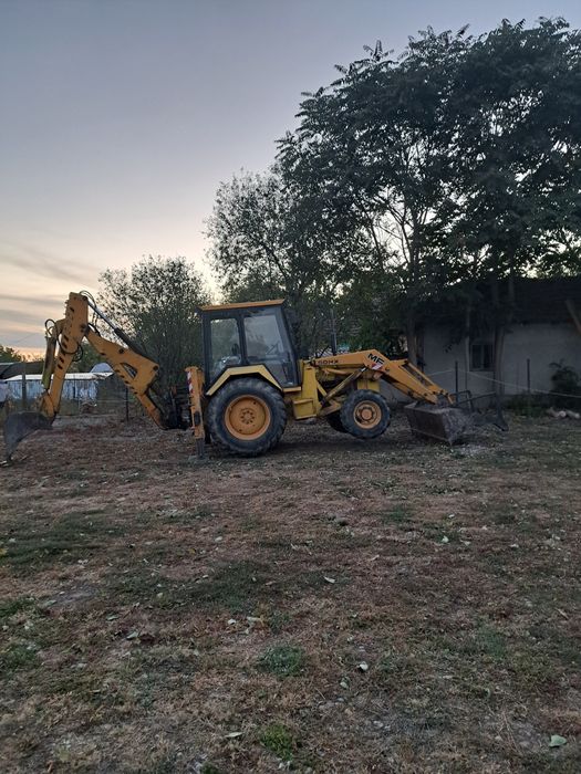 Buldoexcavator Massey Ferguson MF 50HX