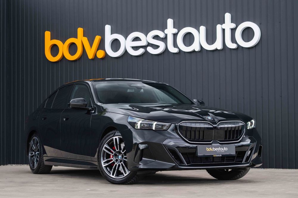 BMW Seria 5 520D M Sport Pro  / Pano / Ventilatie / H&K / 360 / ACC / Assist / HUD