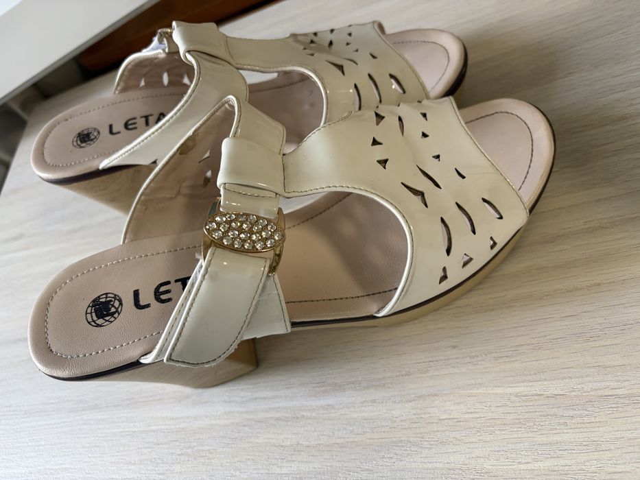 Продам 37 размер обуви