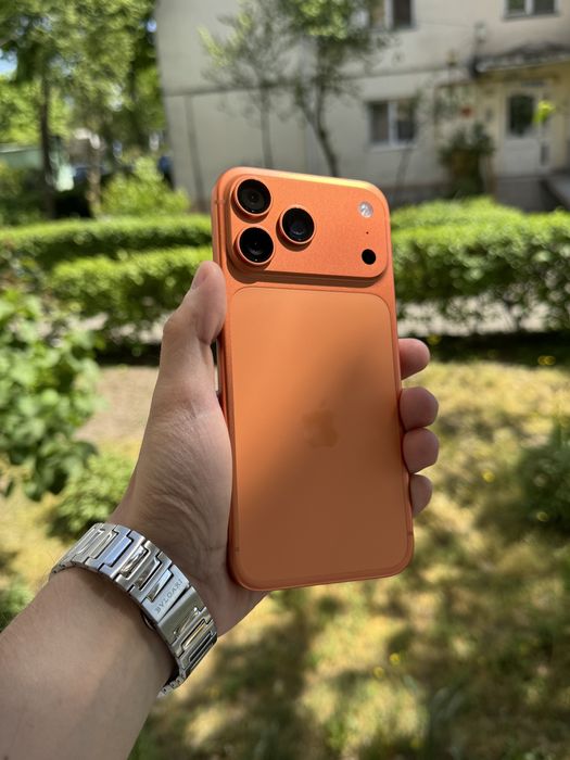 iPhone 17 Pro Max - 512 GB - Cosmic Orange -