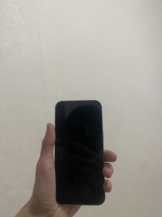 Iphone 13/белого цвета