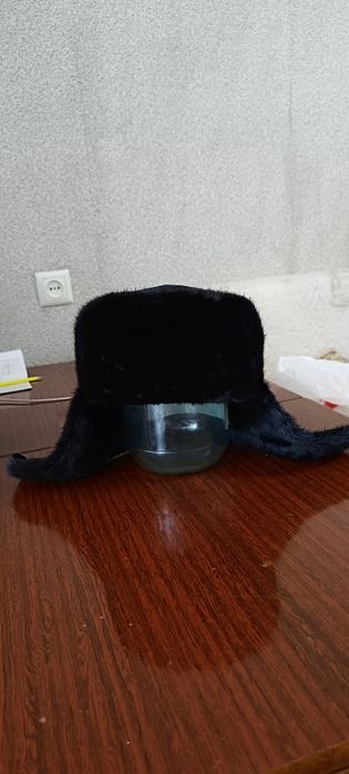 Продам норковые шапки.