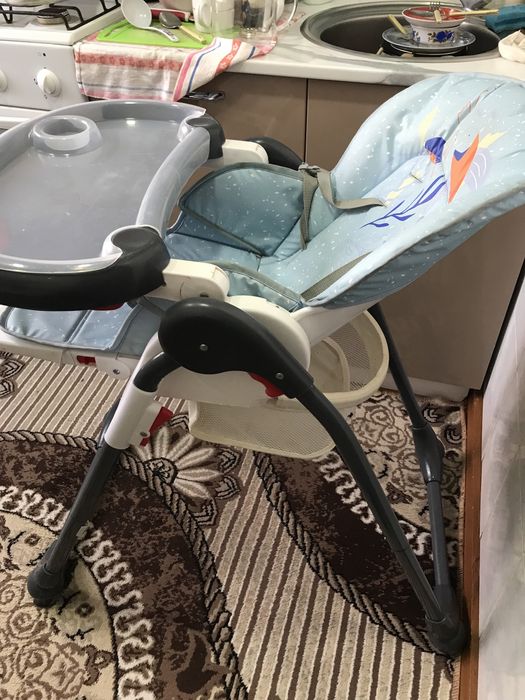 Детский столик