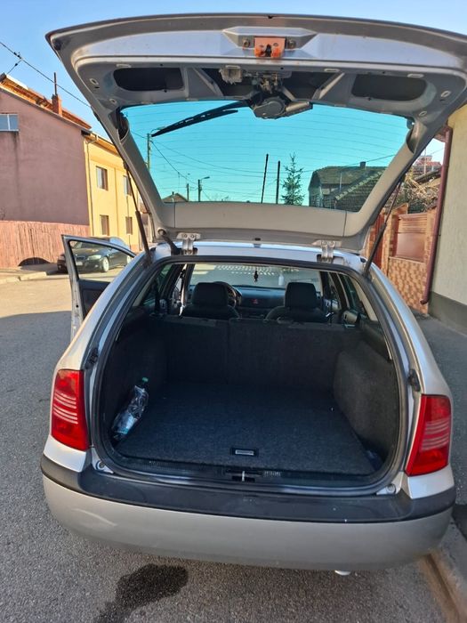 Skoda octavia 1.6 benzina