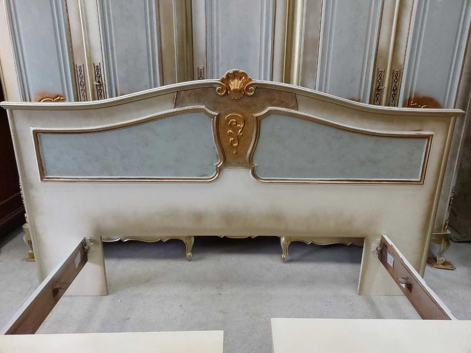 Великолепен комплект спалня в стил "ЛУИ XV"