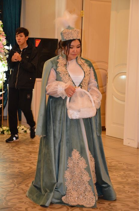 Платье на прокат Узату