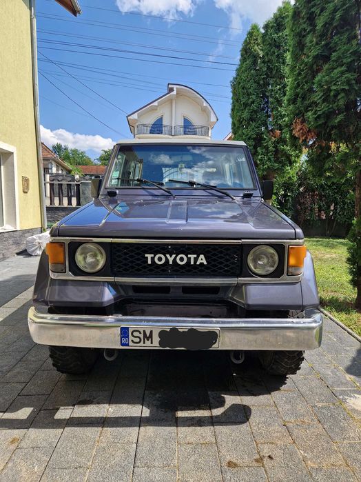 Toyota land cruiser
