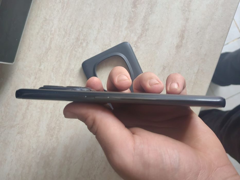 vând Xiaomi redmi note 14 pro 5g