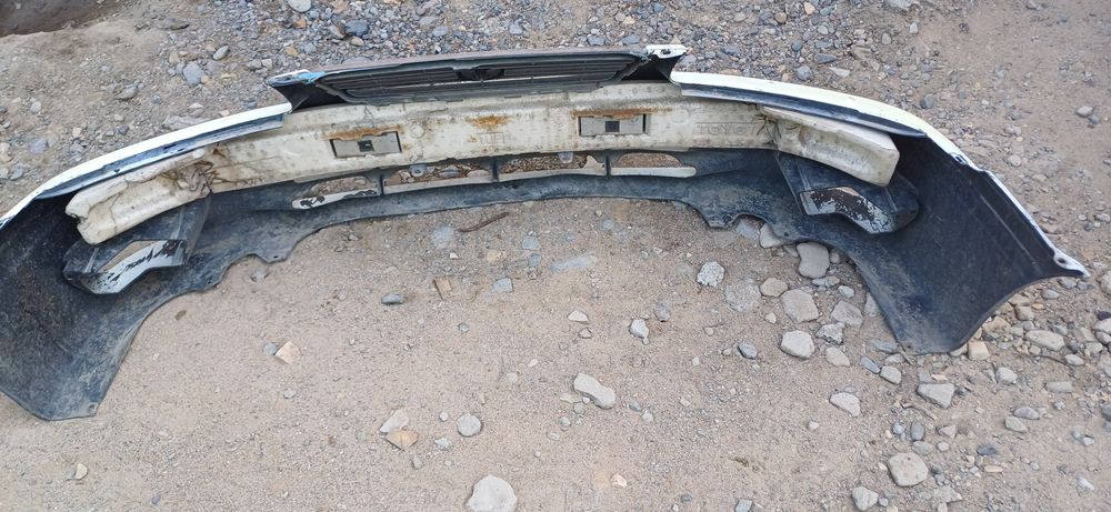 Бампер тойота камри 25 европа