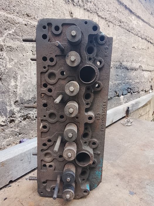 Продам головку МТЗ 80