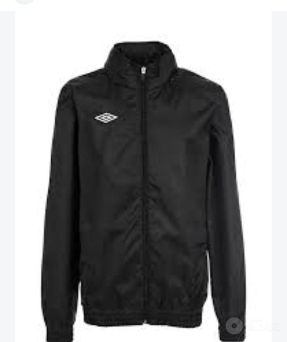 Продам легкую мужскую ветровку от культового бренда Umbro