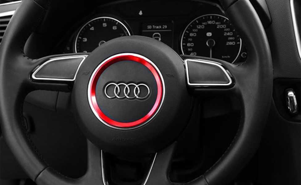 Ornament metalic rotund volan (rosu / albastru) - Audi (2 dimensiuni)