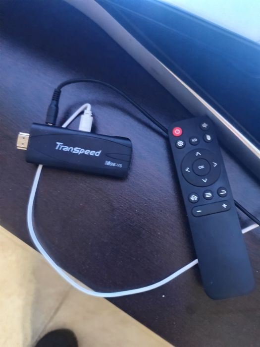 Tv box android tv RAM 2gb hard 8g +карта памет