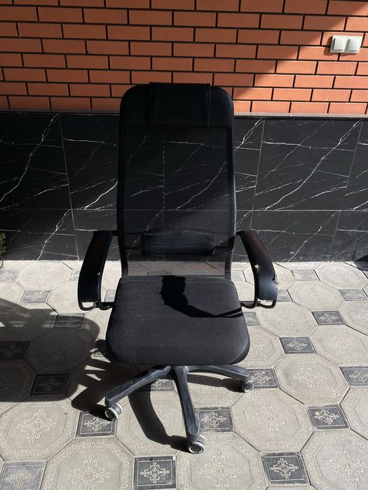 Продам офисное кресло