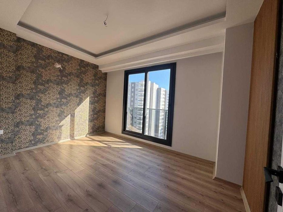 • Готов за нанасяне апартамент 1+1 • Паркинг • Басейн • Мерсин, Турция