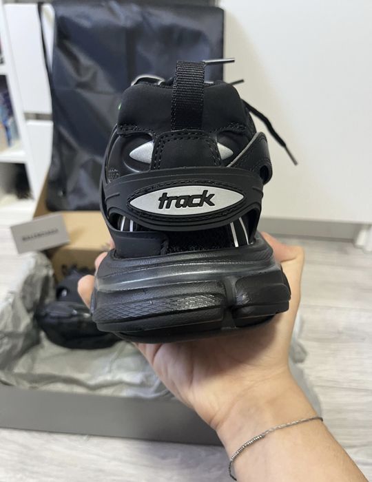 Balenciaga track