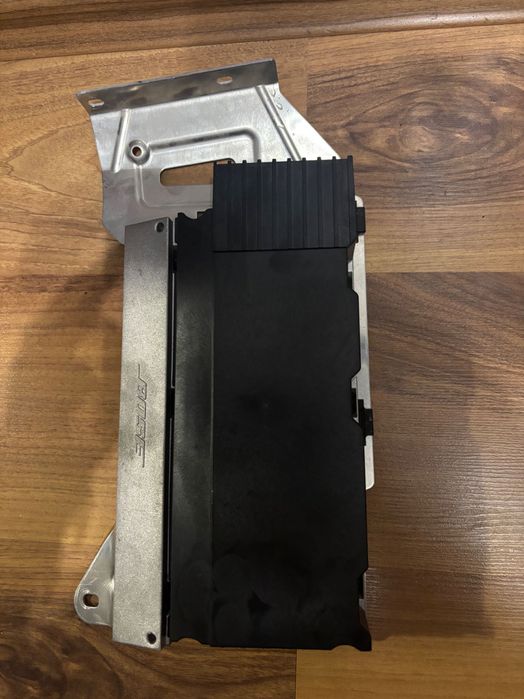 Огледала и усилвател Ауди А8