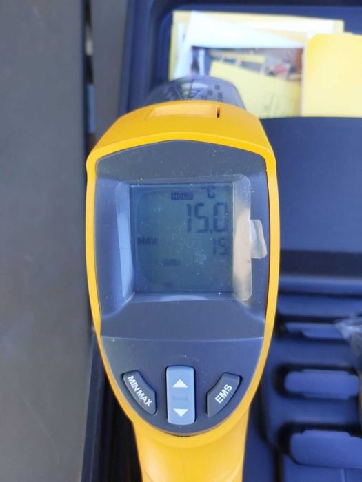 FLUKE 561 цифров инфраред безконтактен термометър - НОВ