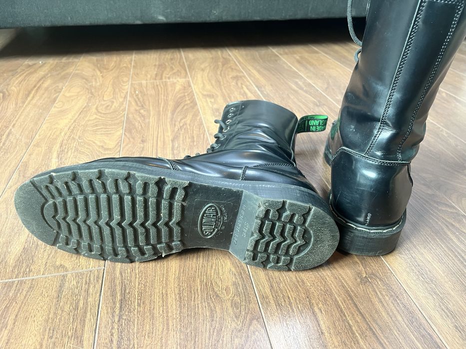 Solovair Black Hi-Shine 11 Eye Astronaut Boot