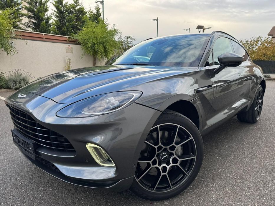 ASTON MARTIN DBX 2021 — imagine 1