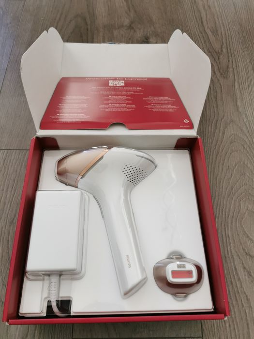 Epilator IPL Philips Lumea Seria 8000