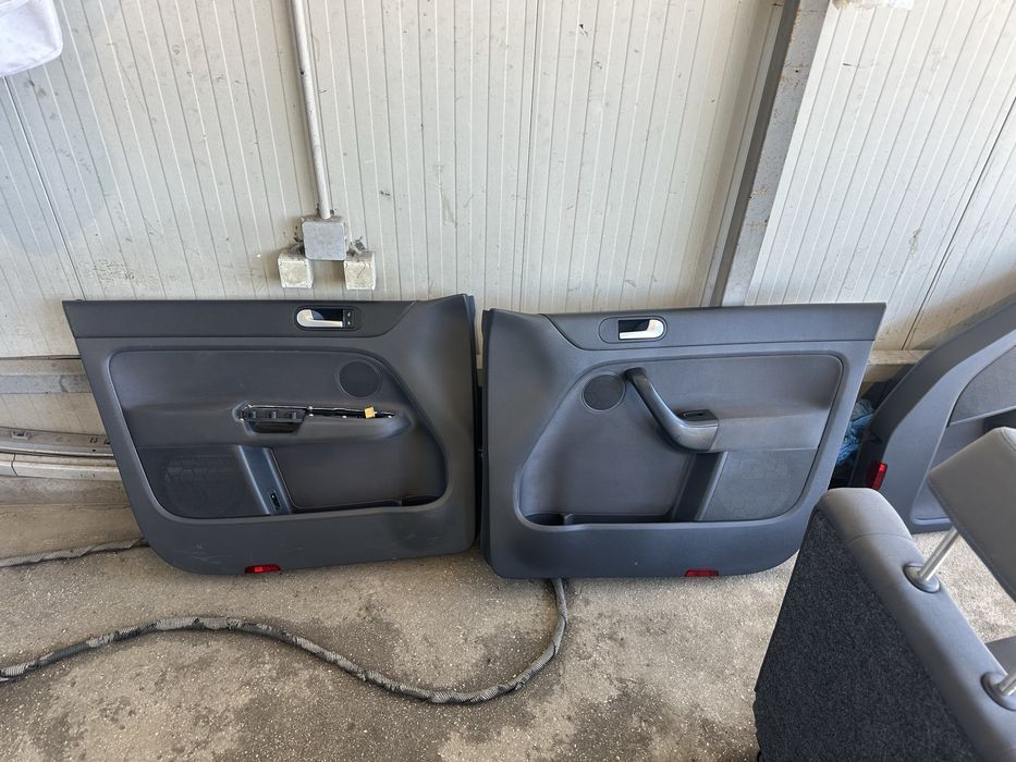 Салон за Фолксваген Голф Плюс комплект!