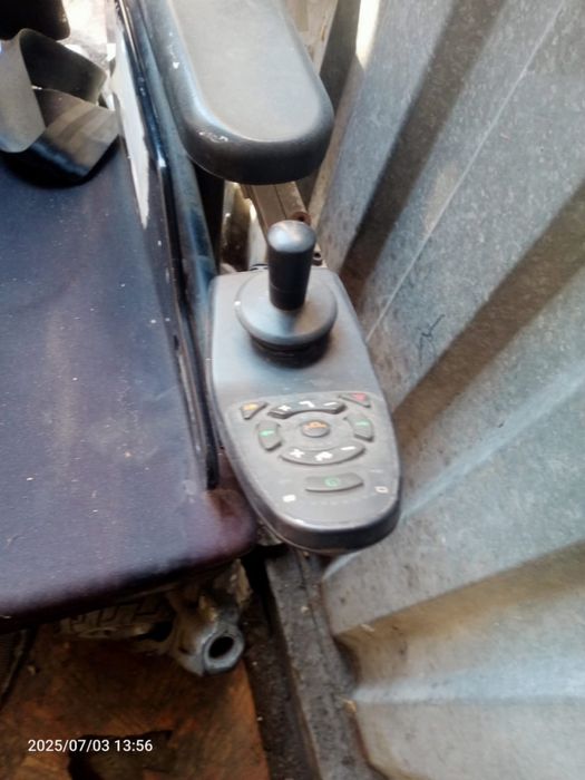 Продам электро-инвалидную коляску