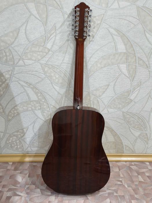 Продам Гитару IBANEZ 12 струнная
