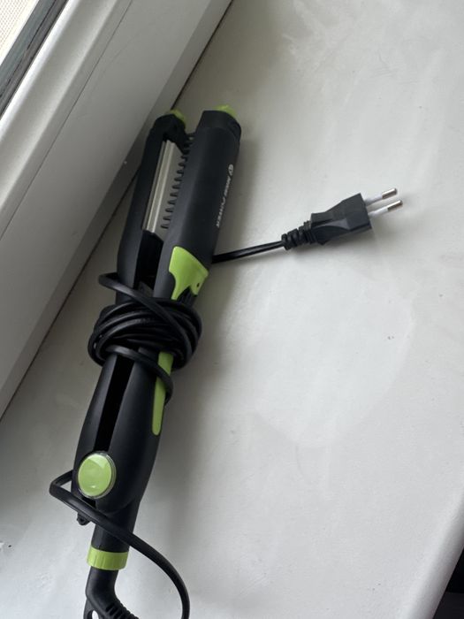 Плойка, гафре, выпрямитель для волос