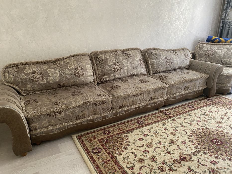 Продам диван в хорошем состоянии