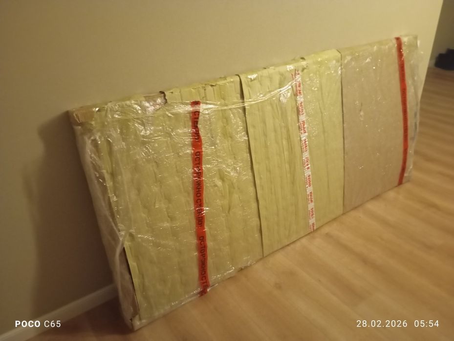 Продам стол новой