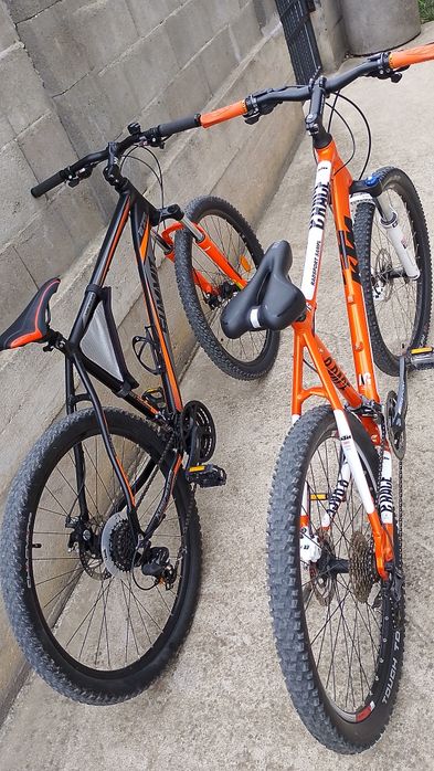 Vând 2 biciclete aproape noi