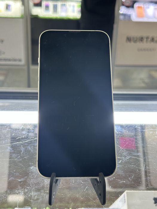 13 IPHONE 256 Gb