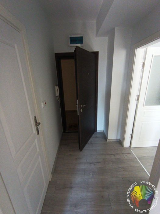 Дава се под наем Двустаен апартамент в Бургас, Изгрев - 60 кв.м за 459 € - Снимка #3