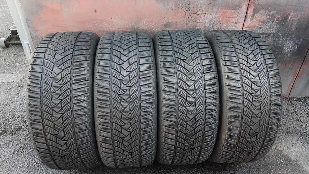 4бр. зимни гуми 235/45/18 Dunlop Winter Sport 5 
dot23