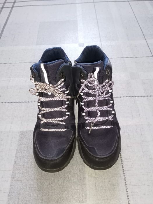 Школьная   обувь