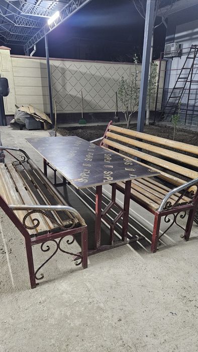 Стол и 2 скамейки