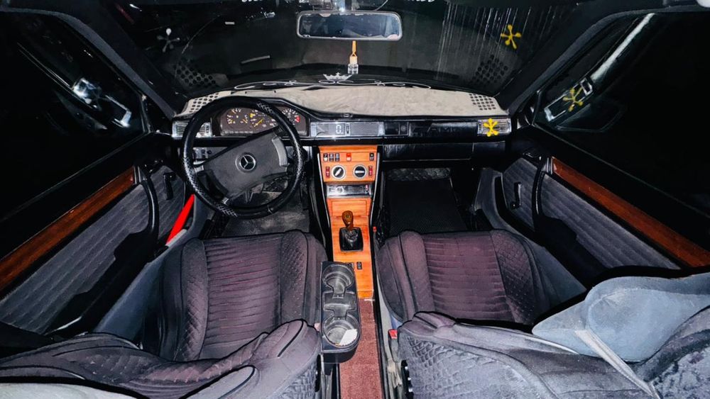 Продам Мерседес 124